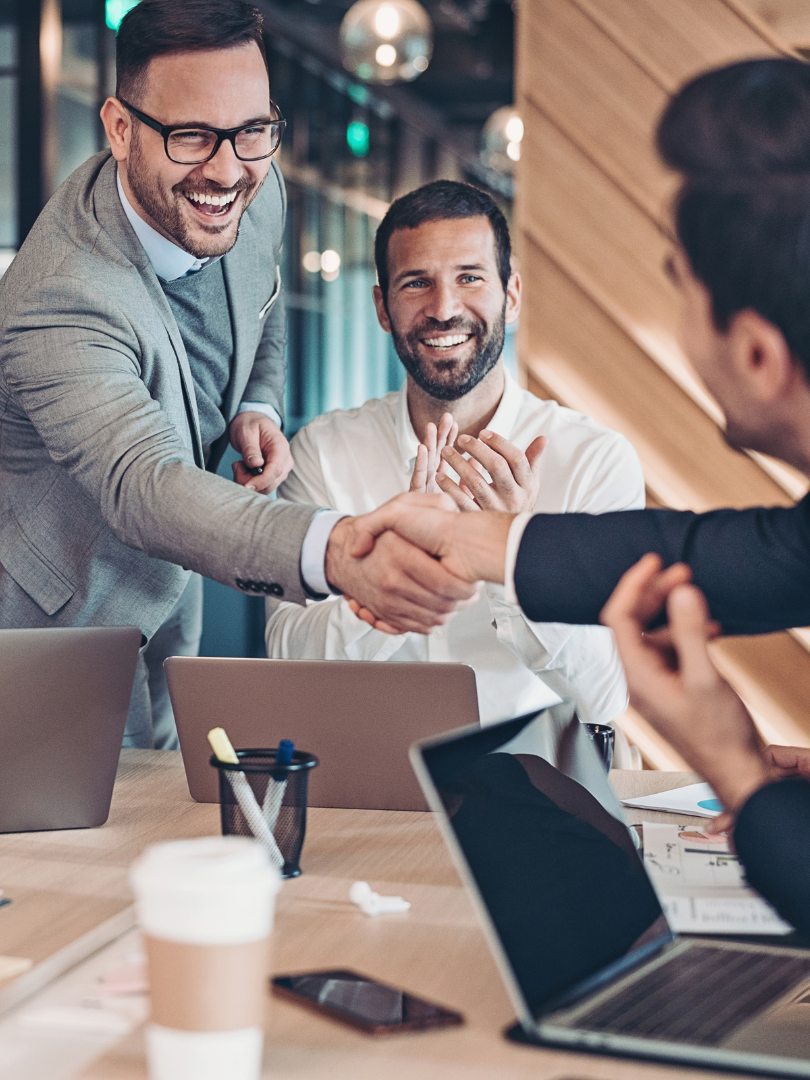 Insta-Meeting Men shaking hands after successful meeting